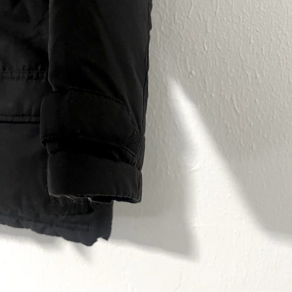 Old Navy Small (6-7) Black Boys Hooded Zip-Front Water-Resistant Jacket  NWOT - Picture 5 of 11